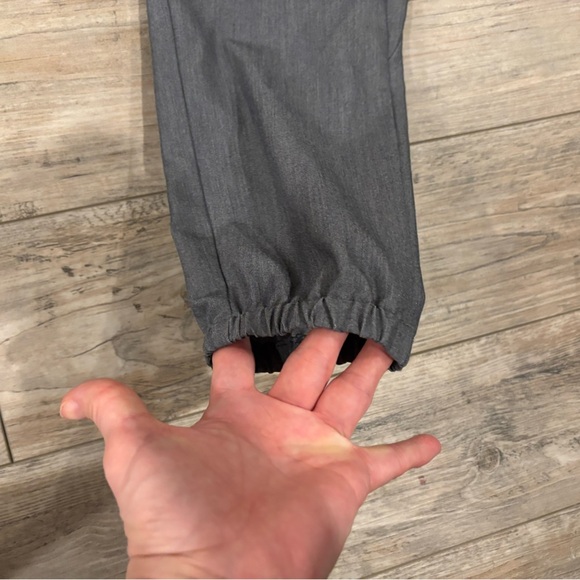 FIGS Grey Technical Collection Scrub Jogger Pants Size Small - Picture 6 of 14